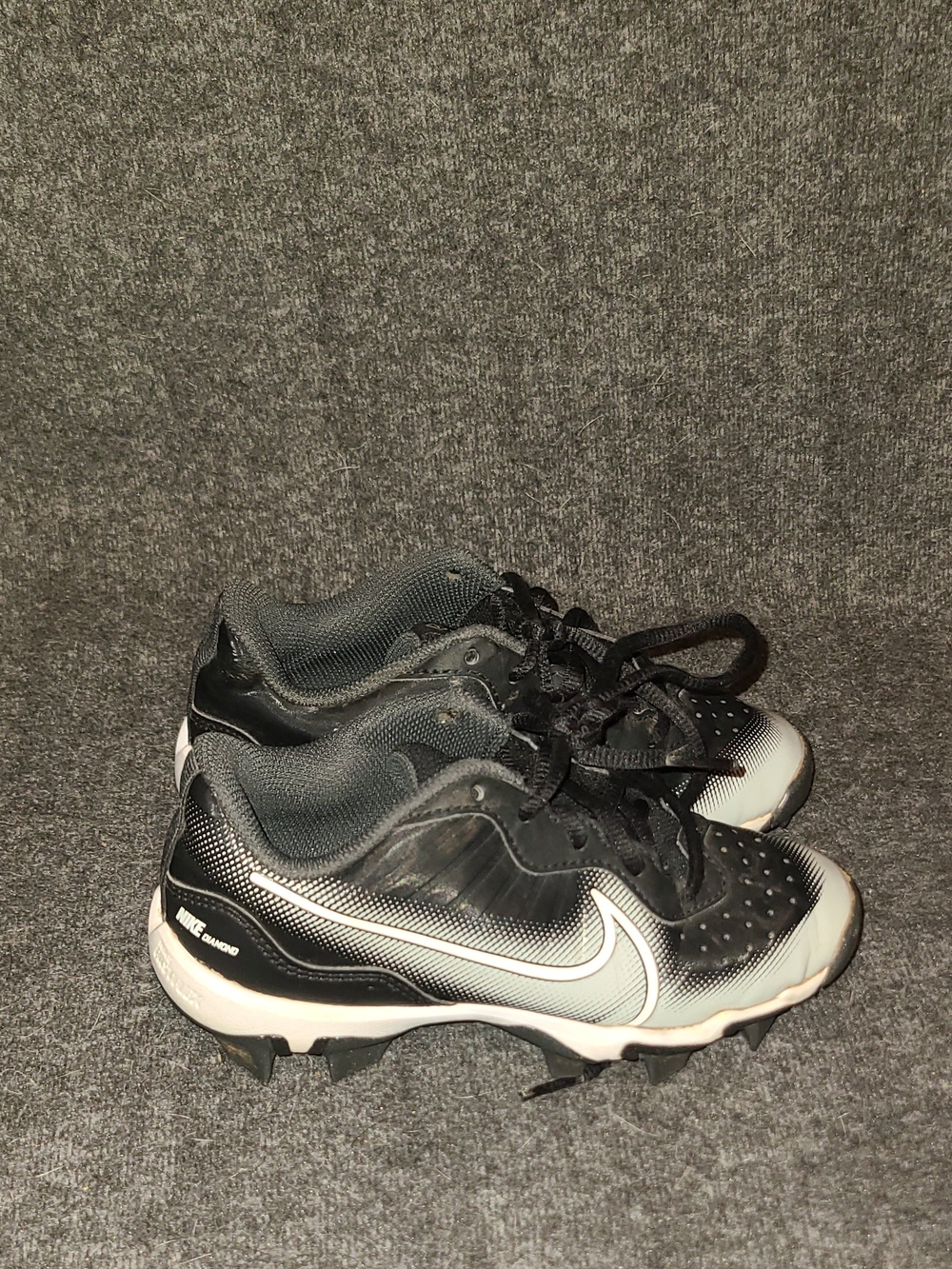 Nike Diamond Fast Flex Little Kid's Baseball Cleats Size 13C Black White Shoes